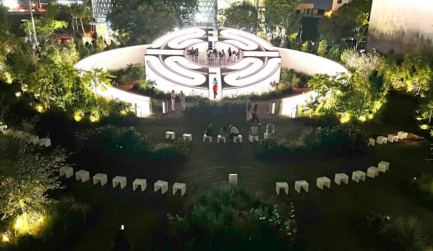 Five Echoes is an installation in Miami by Es Devlin