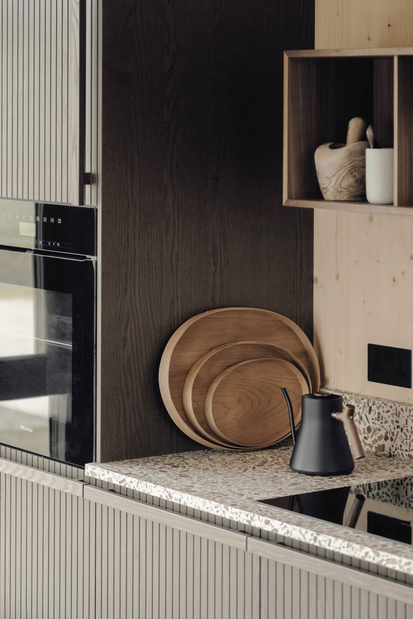 Falcon House by Koto
