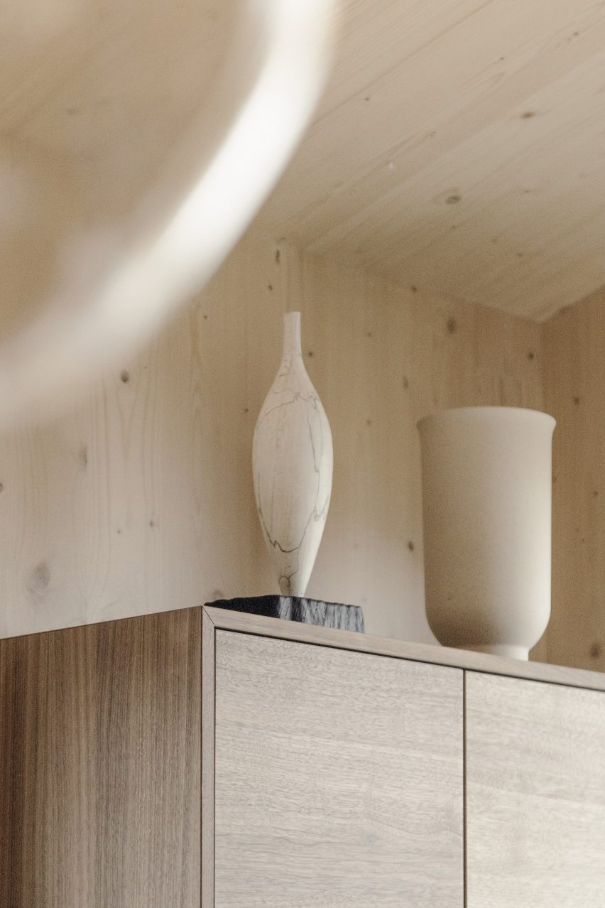 Falcon House by Koto