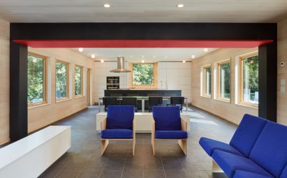 Open plan kitchen dining area