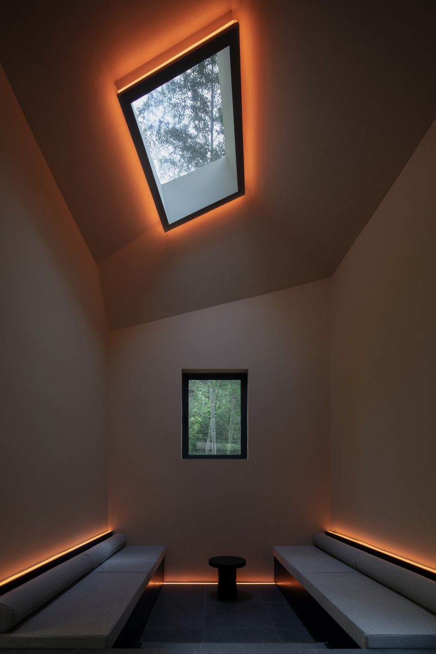 Inside Flowing Cloud Township Villa