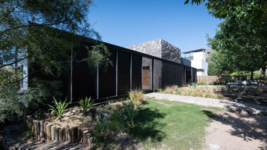 Fluid House by Set Ideas
