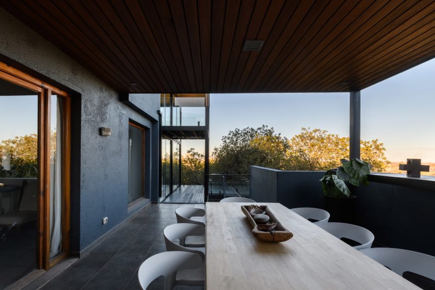 Fluid House by Set Ideas