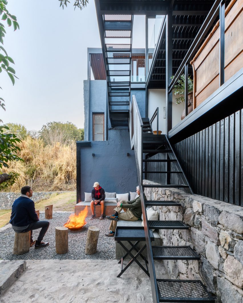 Fluid House by Set Ideas