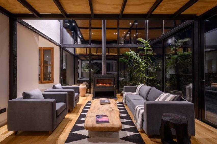 Fluid House by Set Ideas