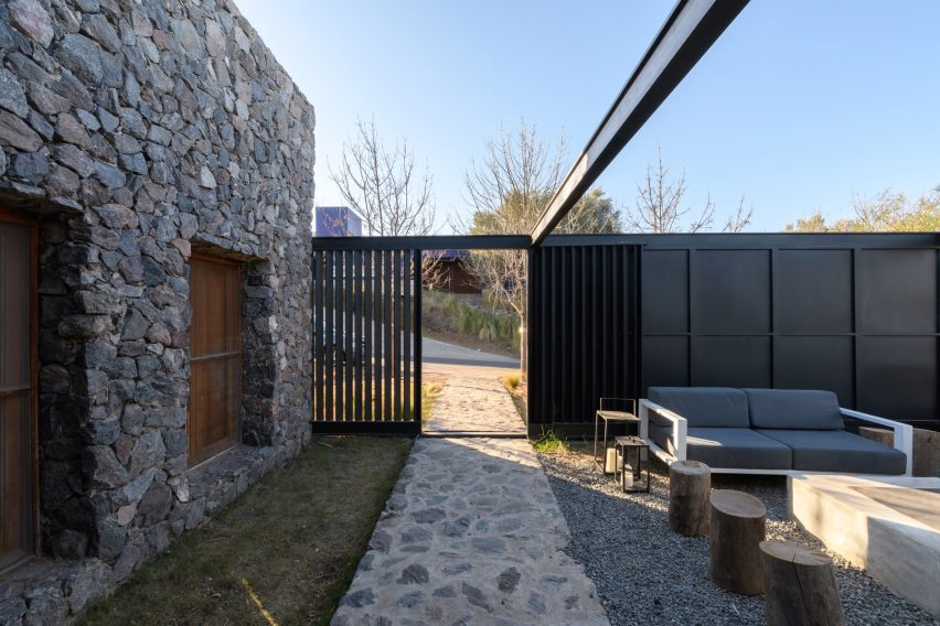 Fluid House by Set Ideas