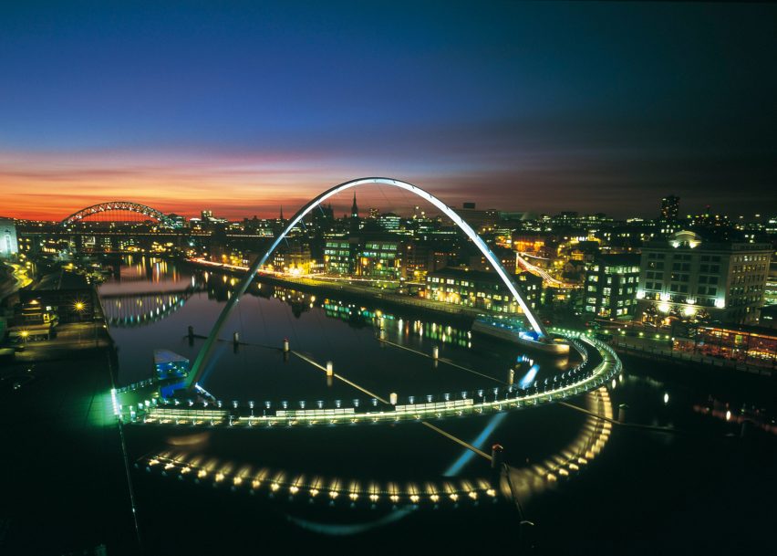 Gateshead Millennium Bridge by WilkinsonEyre