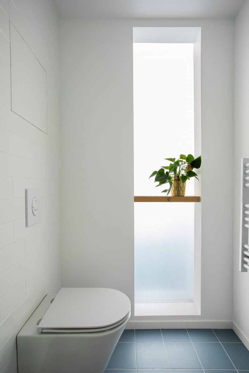 Staying in Paris is a home that was designed by Java Architecture