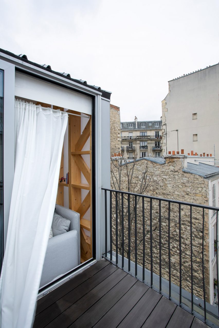 Staying in Paris is a home that was designed by Java Architecture