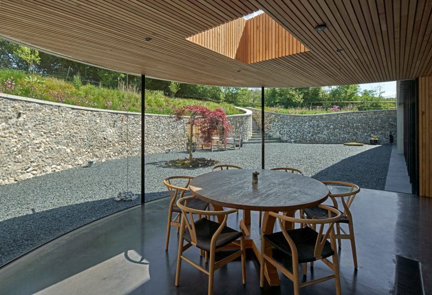House in Chilterns by Kirkland Fraser Moor