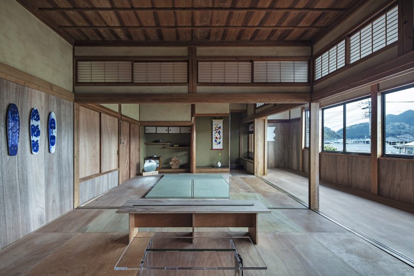 DDAA Inc converts Japanese house into offices for pottery brand Maruhiro
