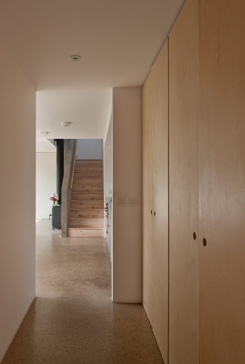 Fungarth Cottage is a home and office designed by Mary Arnold-Forster Architects