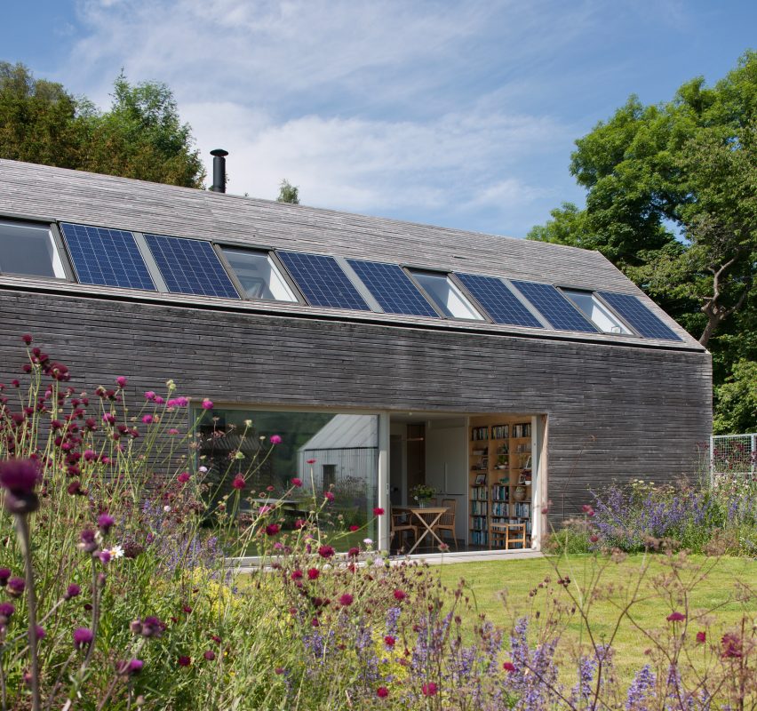 Fungarth Cottage is a home and office designed by Mary Arnold-Forster Architects