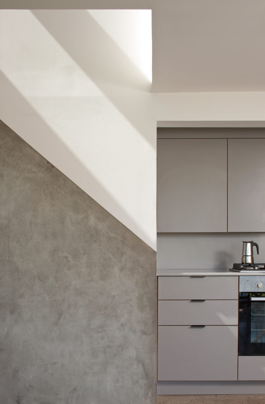 Fungarth Cottage is a home and office designed by Mary Arnold-Forster Architects