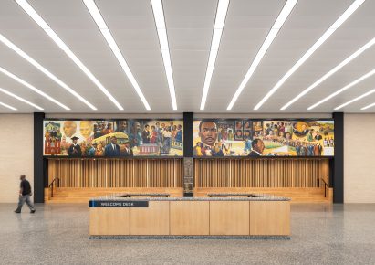 Painted mural of Martin Luther King Jr