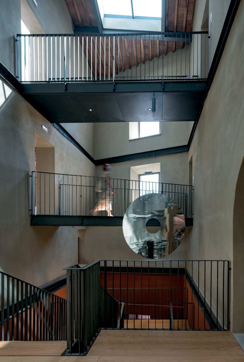 Palazzo Senza Tempo is a cultural centre that was designed by Mario Cucinella Architects