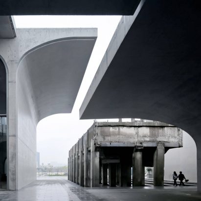 Long Museum West Bund by Atelier Deshaus