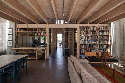 Bookshelves in San Crescente