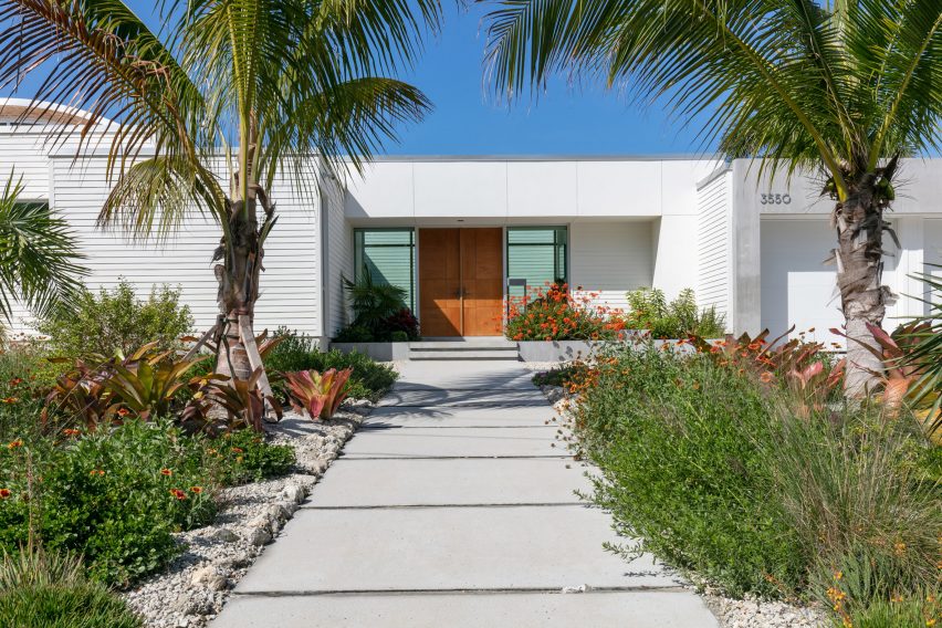 Schechter House