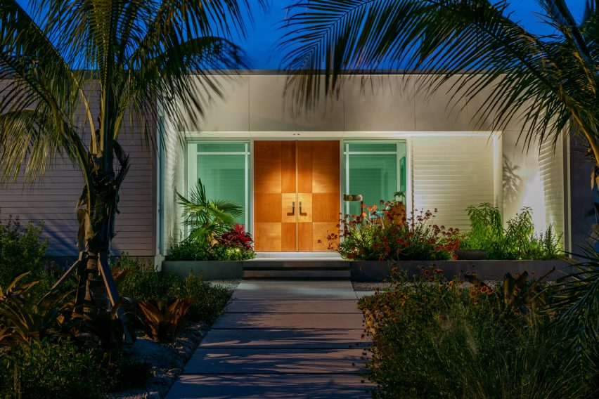 Schechter House