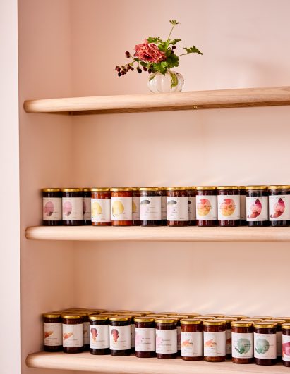 Limed oak shelves in Spring-To-Go