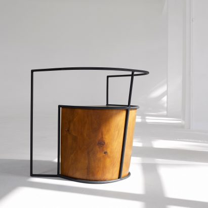 Stubby chair by Nissa Kinzhalina