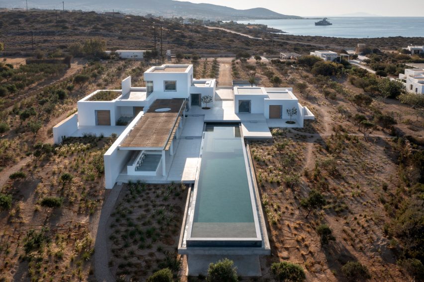 Paros House is a Greek villa that was designed by Studio Seilern Architects