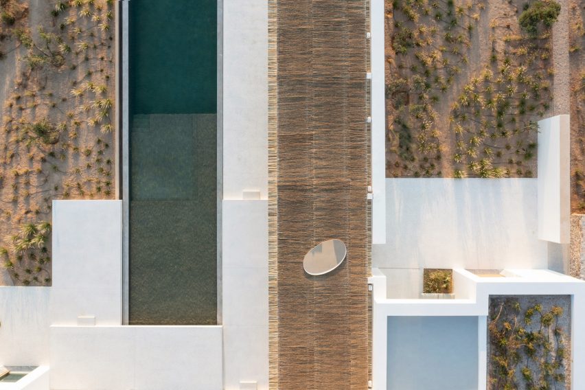 Paros House is a Greek villa that was designed by Studio Seilern Architects