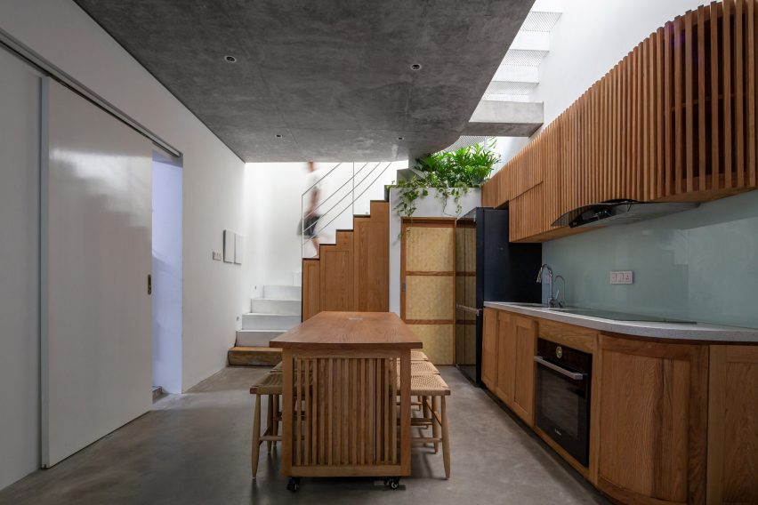 TH House by ODDO Architects