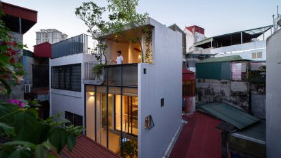 Exterior of TH House by ODDO Architects