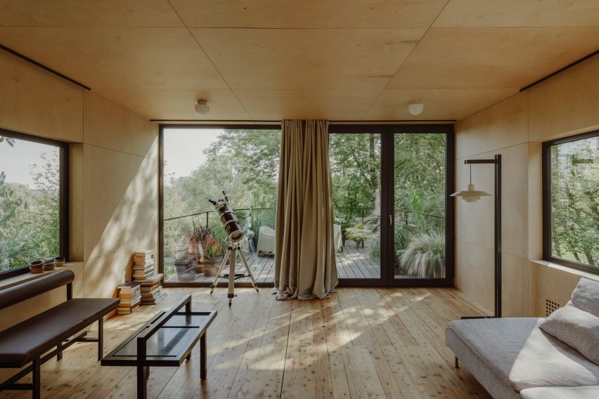 Portable Cabin is a shipping container home that was designed by Wiercinski Studio