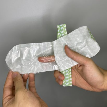 Wondaleaf Unisex Condom by John Tang