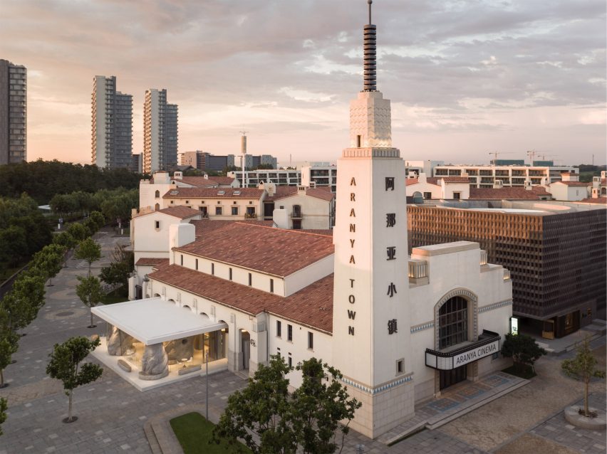 Exterior of Zolaism Café in Aranya designed by B.L.U.E. Architecture Studio