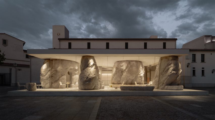 Exterior of Zolaism Café in Aranya designed by B.L.U.E. Architecture Studio