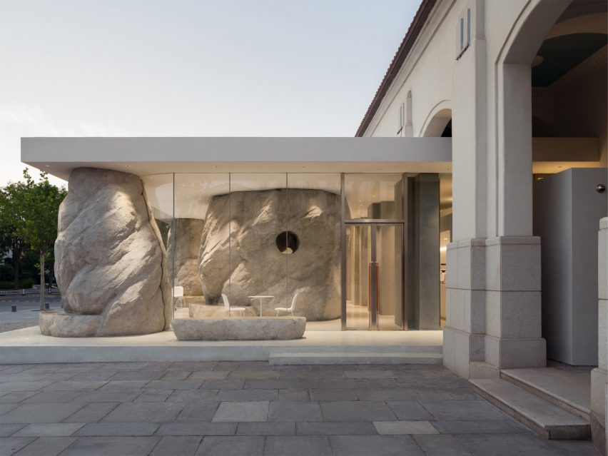 Exterior of Zolaism Café in Aranya designed by B.L.U.E. Architecture Studio