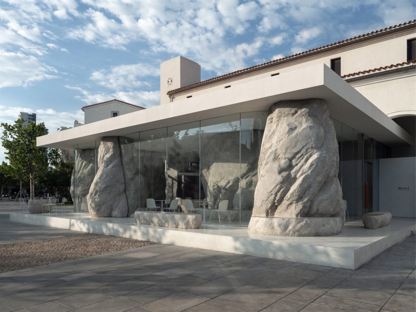 Exterior of Zolaism Café in Aranya designed by B.L.U.E. Architecture Studio
