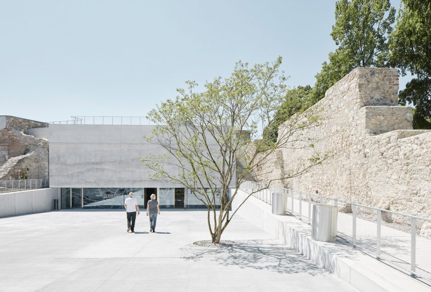 Neue Galerie und Kasematten by Bevk Perovic Arhitekti