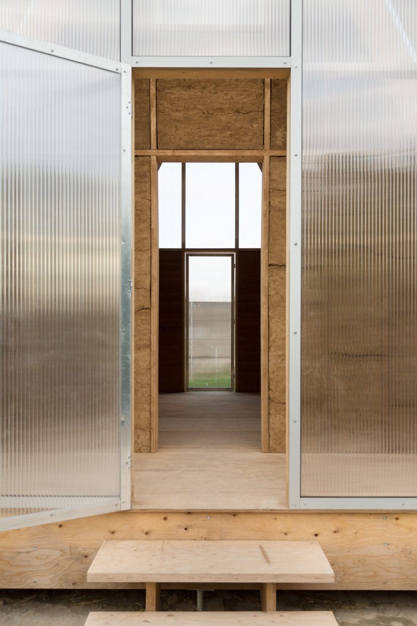 Polycarbonate-clad entrance of the Aire de Repos shelter