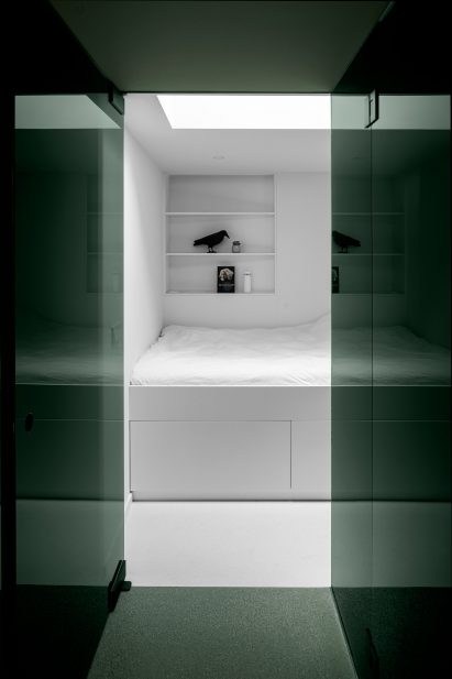 Canal House in Amsterdam designed by i29