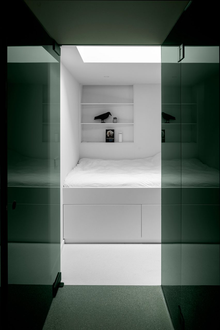 Canal House in Amsterdam designed by i29