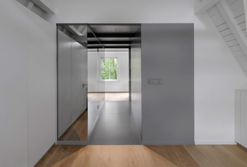 Canal House in Amsterdam designed by i29