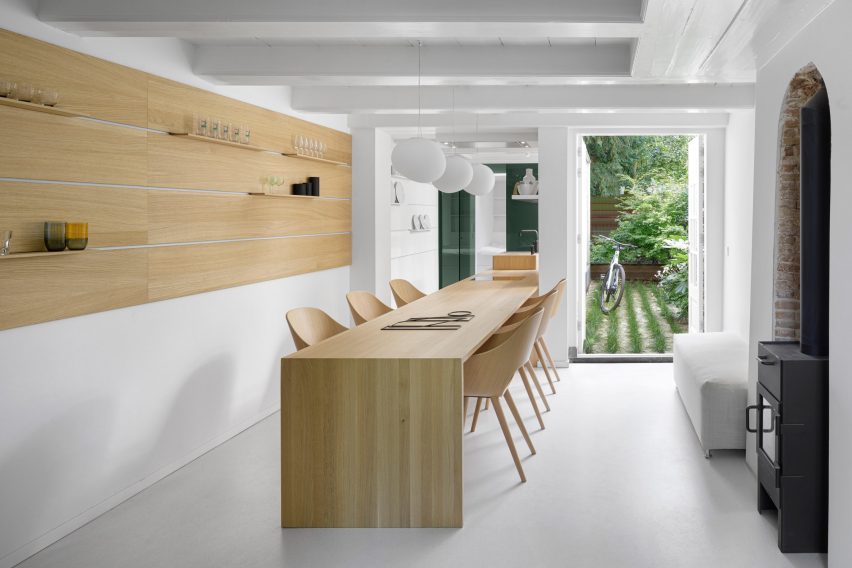 Canal House in Amsterdam designed by i29