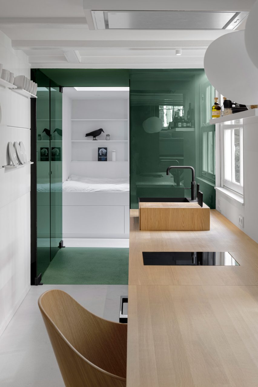 Canal House in Amsterdam designed by i29