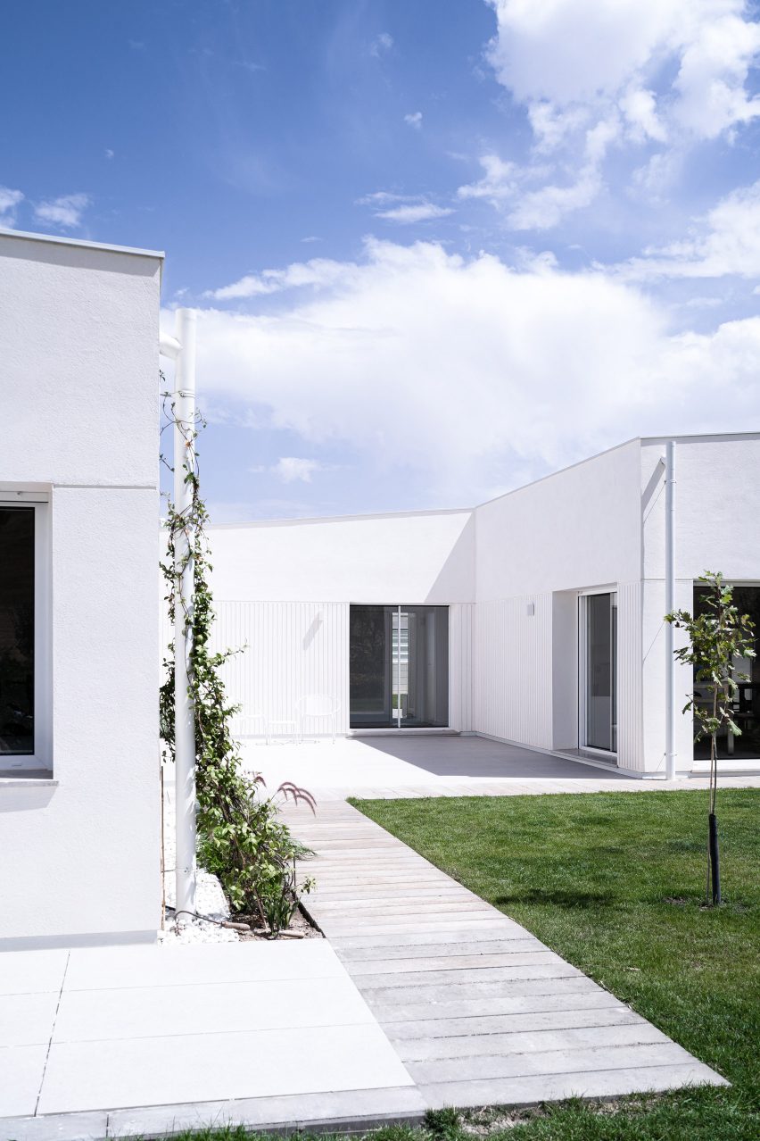 Exterior of Casa Banlusa in Spain