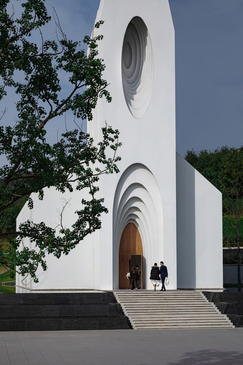 Chamber Church by Buro Ziyu Zhuang