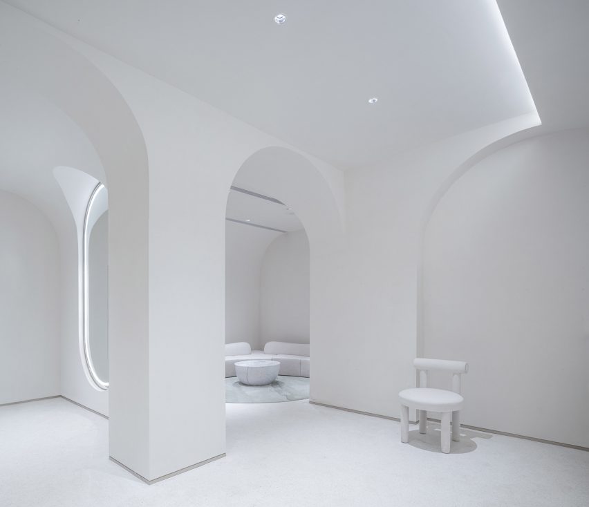 Chamber Church by Buro Ziyu Zhuang