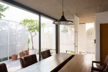 Metal shutters by Estudio Mola
