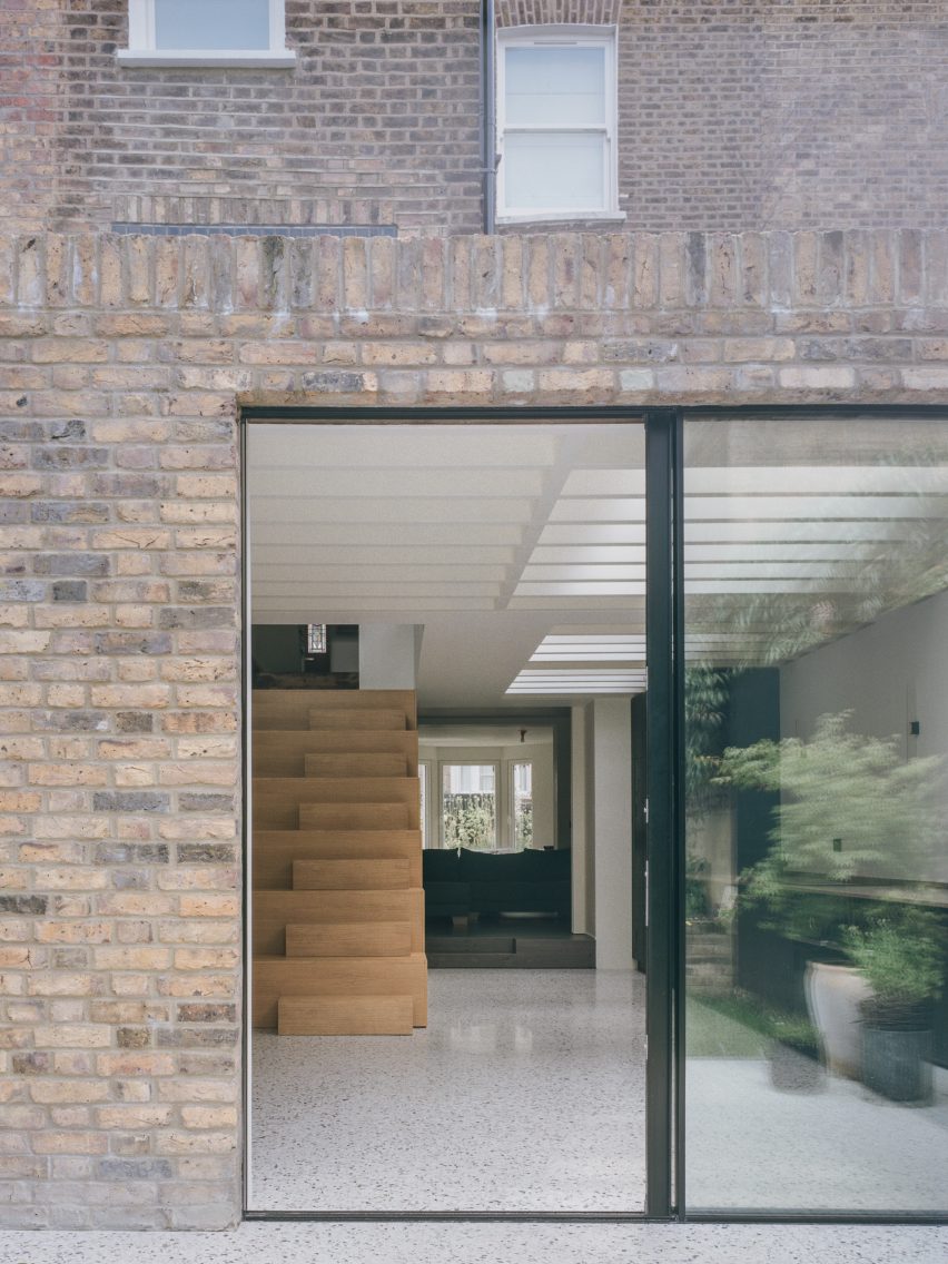 Farleigh Road renovation and extension by Paolo Cossu Architects