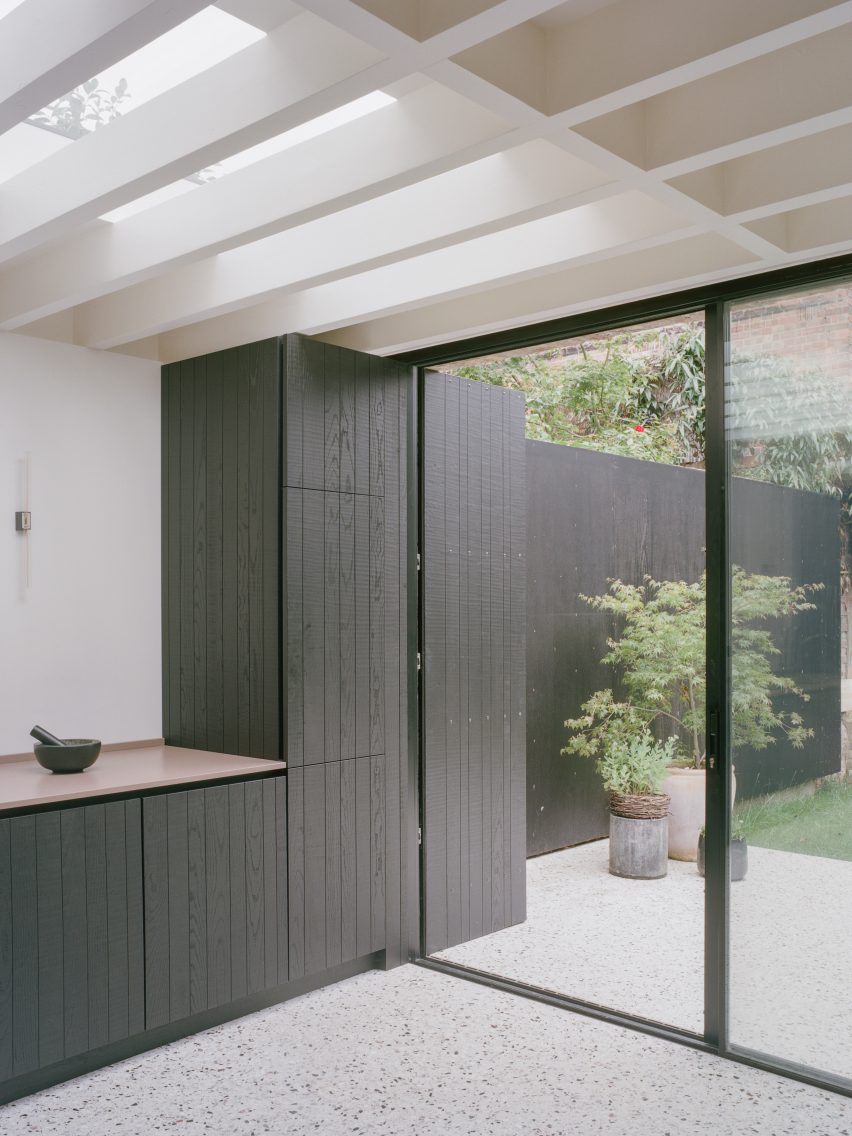 Farleigh Road renovation and extension by Paolo Cossu Architects