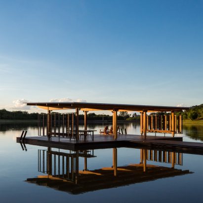 Floating pavilion by Bruno Rossi